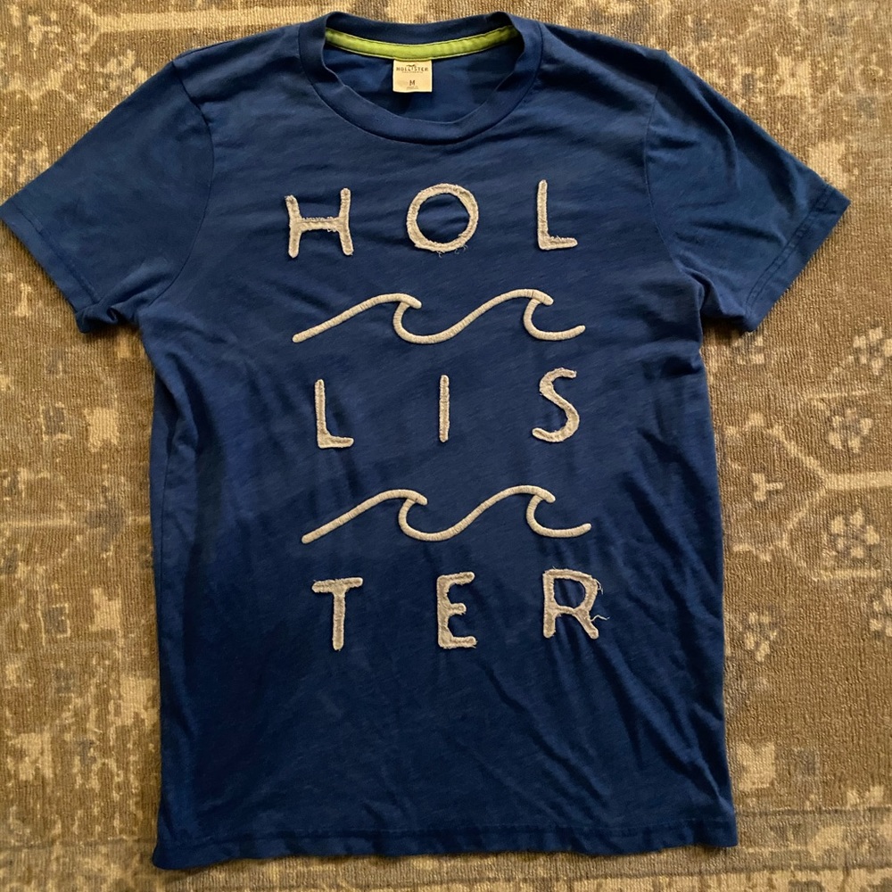 Hollister T-Shirt